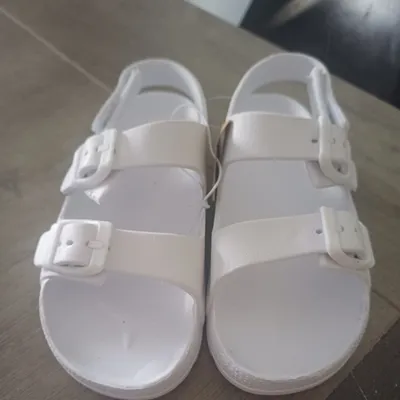 Sandale en plastique blanche 27/28